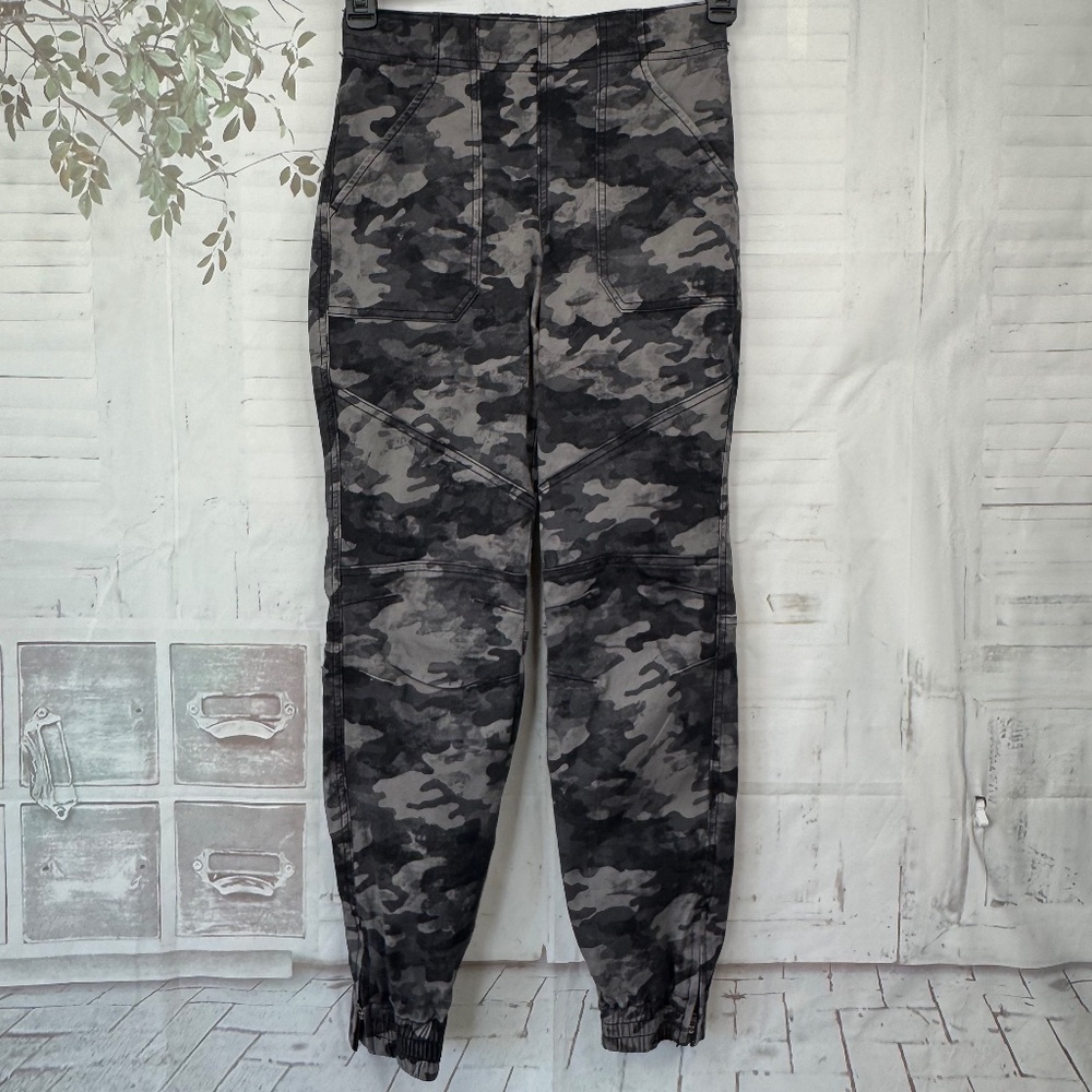 Spanx Womens Camo Stretch Twill Cargo Jogger Gray Blackwash Pants Sz. Small S - Picture 1 of 13